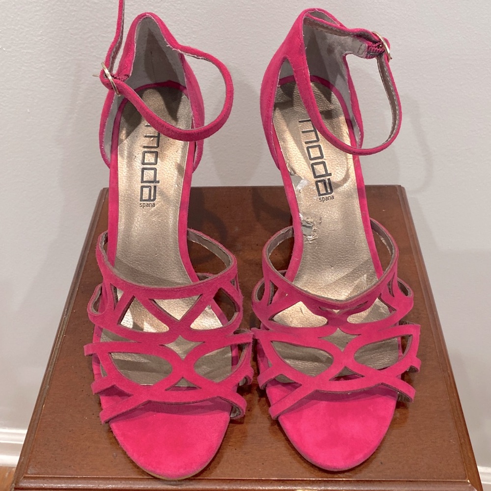 Mods Spana pink suede cutout ankle strap sandals